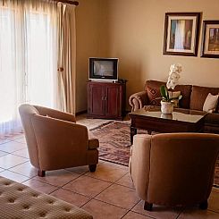 Oak Tree Lodge
