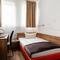 Orange Hotel und Apartments