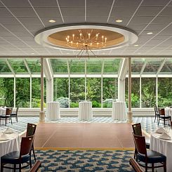 DoubleTree by Hilton Hotel & Executive Meeting Center Somers