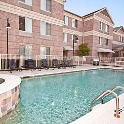 Hilton Garden Inn Addison