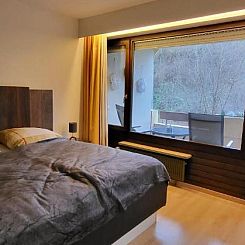 Appartementhaus im Grün