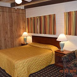 Stanlunds Inn and Suites