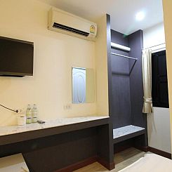 Chaiwat Guesthouse