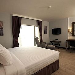 Sukhumvit Suites Hotel