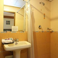 Silom Avenue Inn