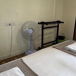 Samsen Sam Place