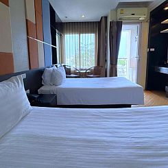 The Sunreno Hotel