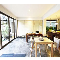House 23 Guesthouse
