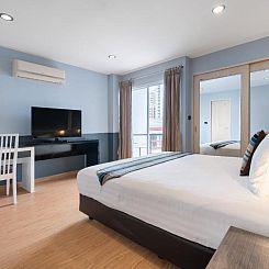 iCheck inn Residences Sathorn - SHA Certified