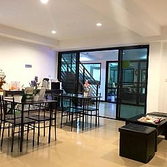 Double DD House at MRT Sutthisarn