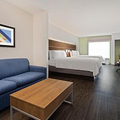 Holiday Inn Express Hotel & Suites Largo-Clearwater, an IHG 