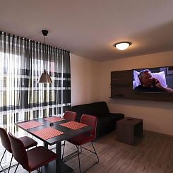 iQ-Hotel