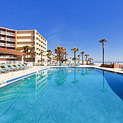 Holiday Inn Hotel & Suites Daytona Beach On The Ocean, an IH