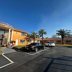 Super Inn Daytona Beach