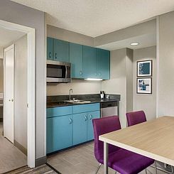 Hampton Inn & Suites Fort Lauderdale Airport