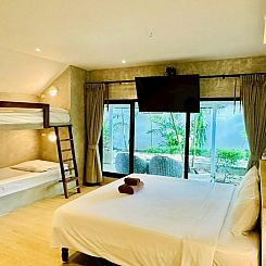 Twin Bay Resort