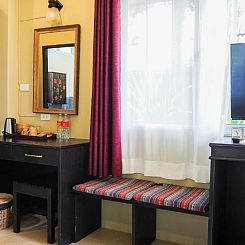 Lanta Castaway Beach Resort