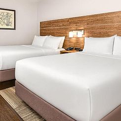 Holiday Inn Express Myrtle Beach-Broadway at the Beach, an I
