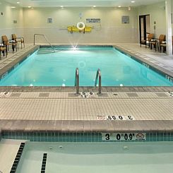 Courtyard Providence Warwick