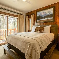 Bentwood Inn