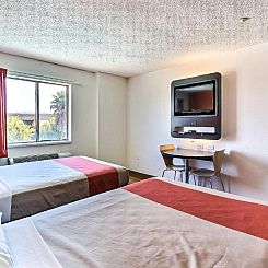 Motel 6-Gilroy, CA