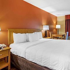 Econo Lodge Riverside