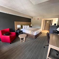 Country Inn & Suites by Radisson, Pigeon Forge South, TN