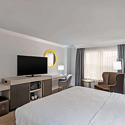 Hampton Inn & Suites Stamford