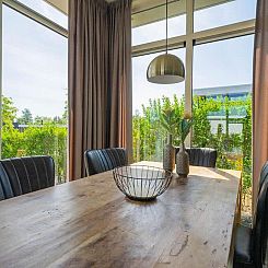 Pavilion Waterfront 6