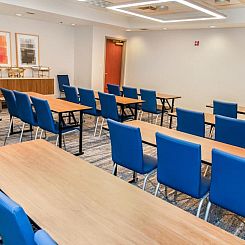 Holiday Inn Express Hotel & Suites Pittsburgh-South Side, an