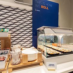 Holiday Inn Express Pittsburgh West - Greentree, an IHG Hote