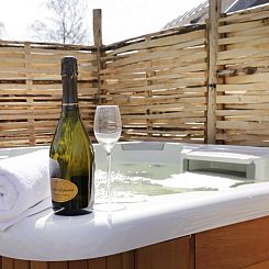 8 pers villa met jacuzzi!