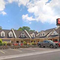 Econo Lodge Inn & Suites at the Convention Center