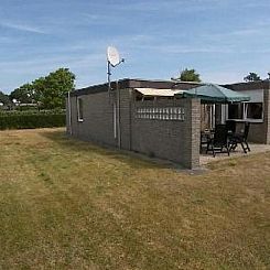 Vrijstaande bungalow voor 6 personen nabij het strand in