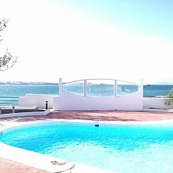 Coral Bay apartamento frente a la playa