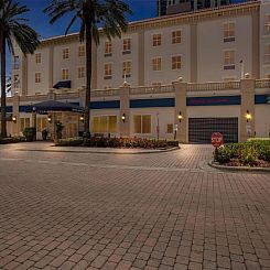 Hampton Inn & Suites St. Petersburg/Downtown