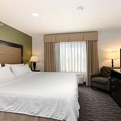 Holiday Inn Express Hotel & Suites Chicago-Deerfield/Lincoln