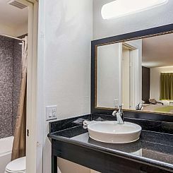 Studio 6-Huntsville, TX