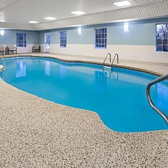 Holiday Inn Express Hotel & Suites Brattleboro, an IHG Hotel