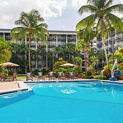 DoubleTree by Hilton Palm Beach Gardens