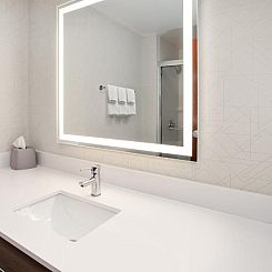 Holiday Inn Express Hotel & Suites - Belleville Area, an IHG