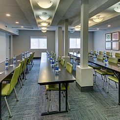 Holiday Inn Express West Palm Beach Metrocentre, an IHG Hote