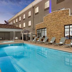Holiday Inn Express Hotel & Suites Merced, an IHG Hotel