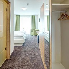 Vinotel Heinz J. Schwab