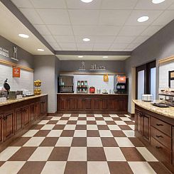 Hampton Inn & Suites Rogers