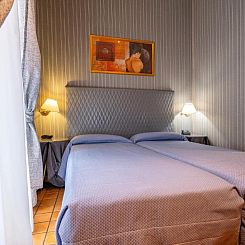 Hotel Lirico