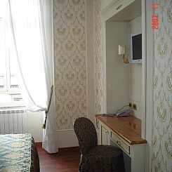 Hotel Dina