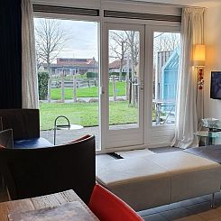 DE ZON IN STEE AAN ZEE, vlak bij Zee.