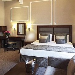 Strathmore Hotel