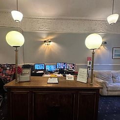 Lonsdale Hotel